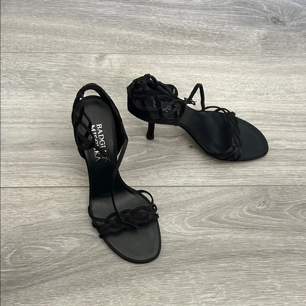 Badgley Mischka Strappy Black Heels